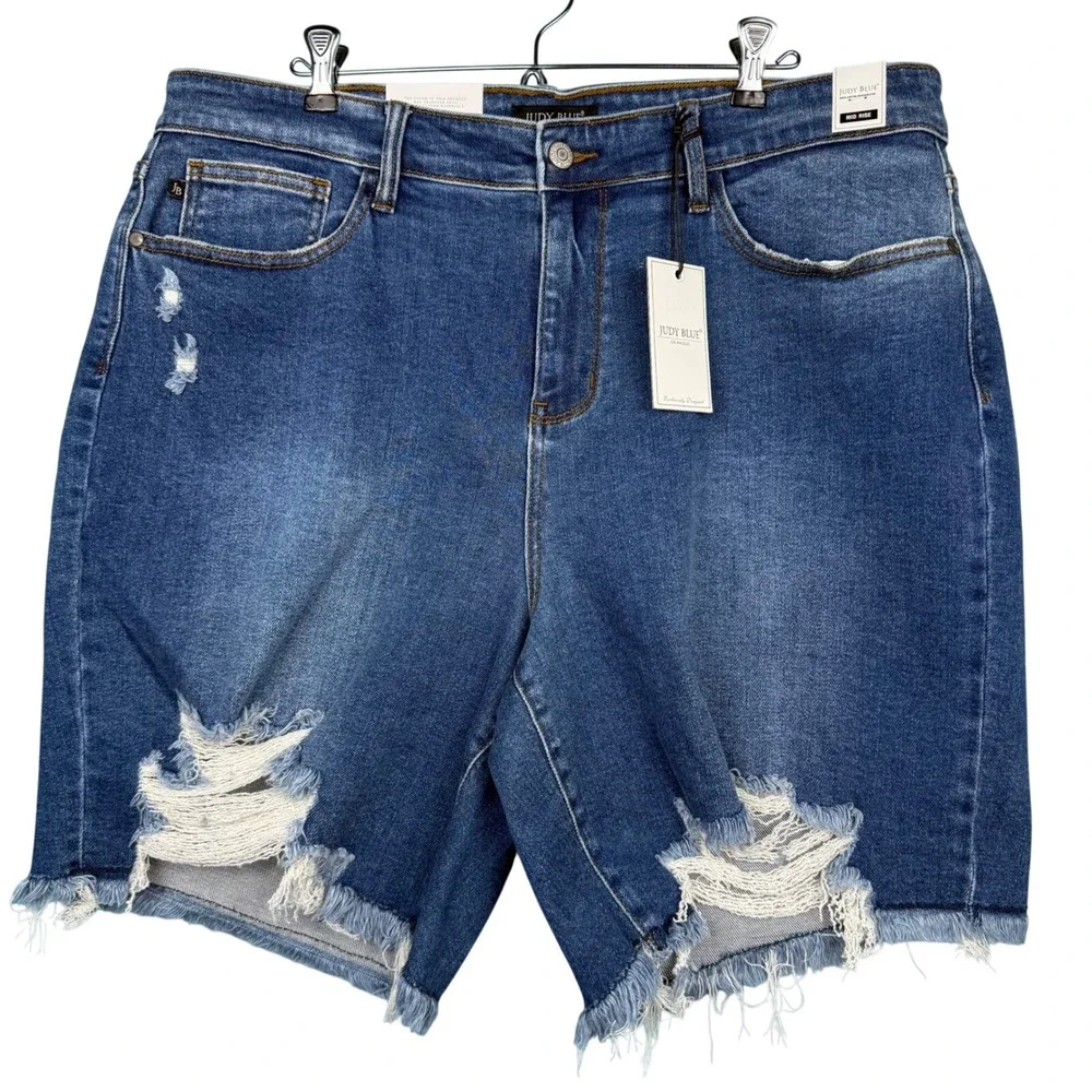 Judy Blue Mid Rise Distressed Raw Hem Denim‎ Shorts Blue 3XL JB15280MD Stretch